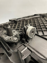 Laden Sie das Bild in den Galerie-Viewer, Frontscheinwerfer BMW G31 G30 5A388C7-04 LED Ein Stück (Rechts oder Links) SCH4632043915ws