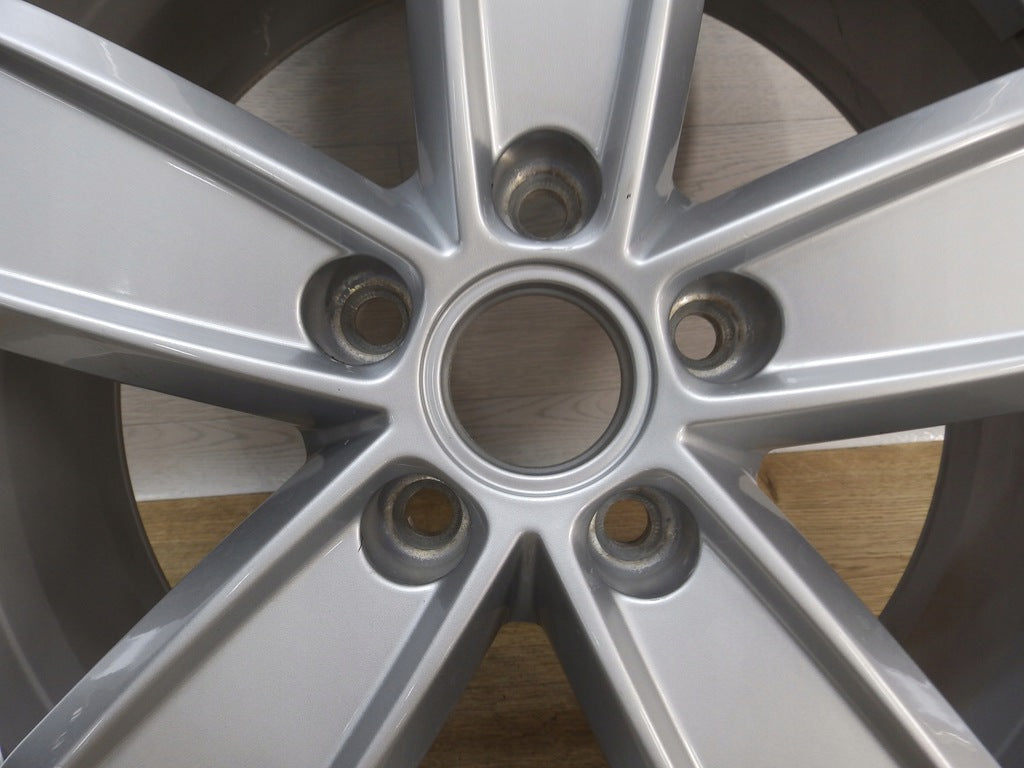 1x Alufelge 17 Zoll 6.5" 5x112 38ET Glanz Silber 5NA071497 VW Tiguan Rim Wheel FEL3561504227wb