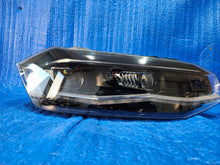 Laden Sie das Bild in den Galerie-Viewer, Frontscheinwerfer VW Polo 2G1941036H LED Rechts Scheinwerfer Headlight SCH5010700843oc