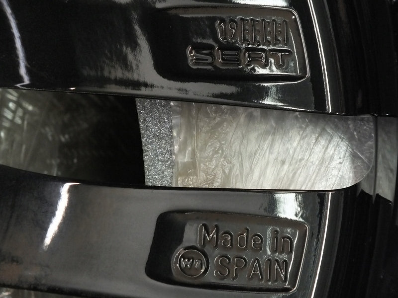 1x Alufelge 18 Zoll 7.0" 5x100 51ET Glanz Schwarz 6F0601025 Seat Rim Wheel