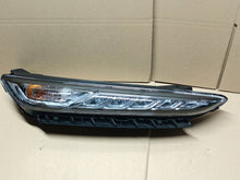 Load image into Gallery viewer, Frontscheinwerfer Hyundai Kona LED Rechts Scheinwerfer Headlight SCH6154451040ax