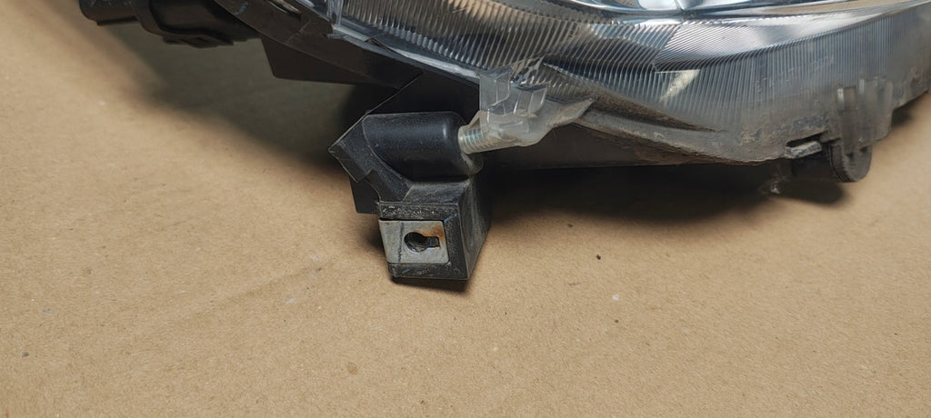 Frontscheinwerfer Mitsubishi Space Star 18453546555 Rechts Headlight SCH9489262009wl