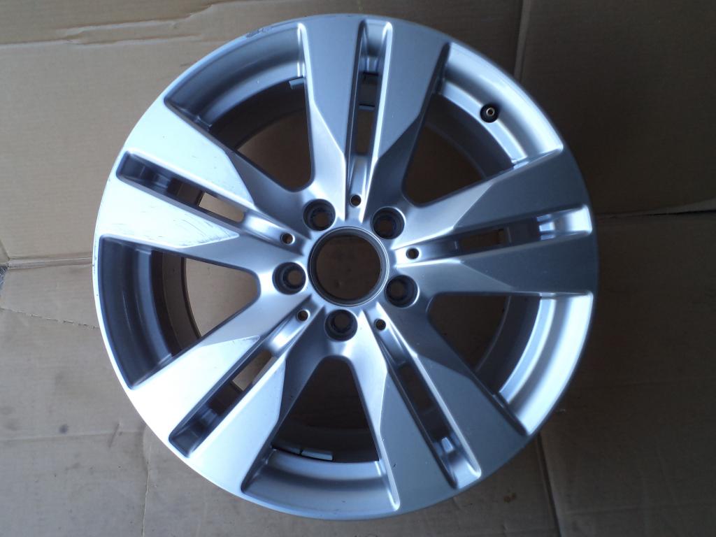 1x Alufelge 17 Zoll 8.5" 5x112 49ET Mercedes-Benz A207 Rim Wheel