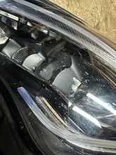 Laden Sie das Bild in den Galerie-Viewer, Frontscheinwerfer Mercedes-Benz Cla A1189066901 LED Links Scheinwerfer Headlight SCH2514438622rl