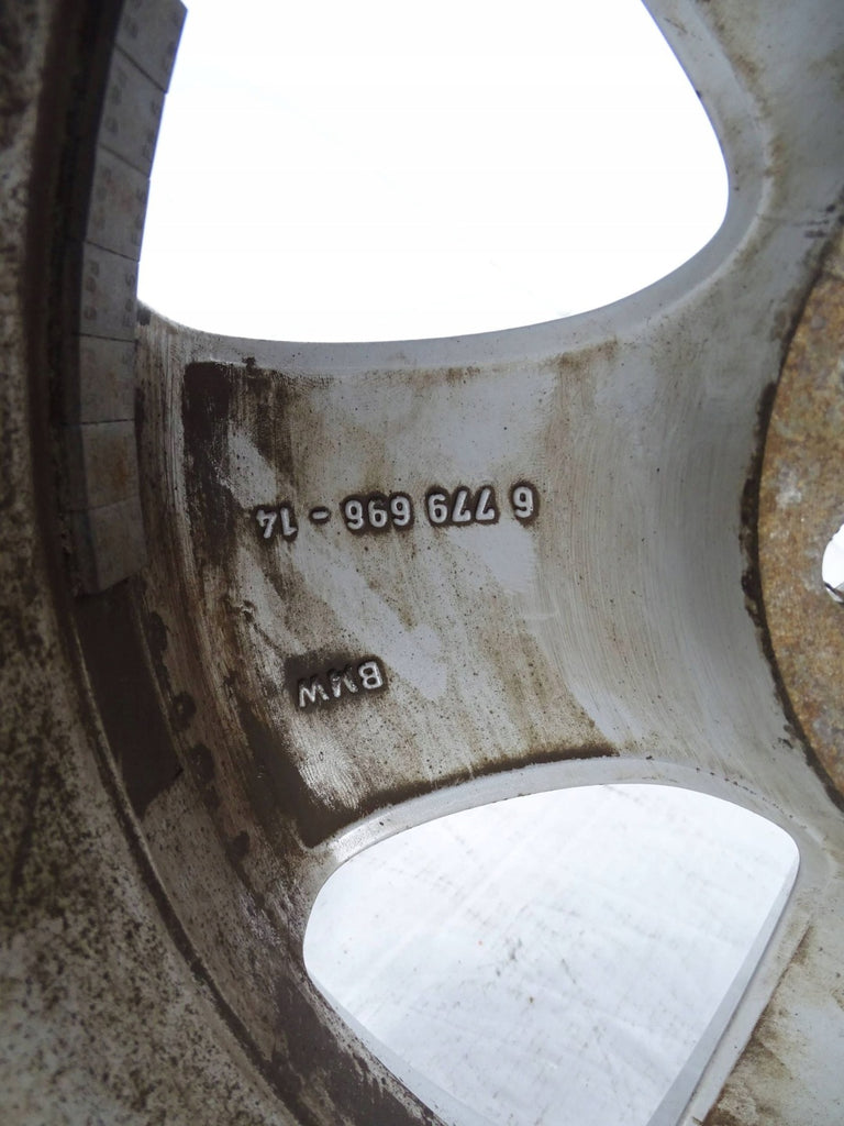 1x Alufelge 16 Zoll 7.0" 5x120 44ET 6779696 BMW E88 E82 Rim Wheel FEL3582222188py