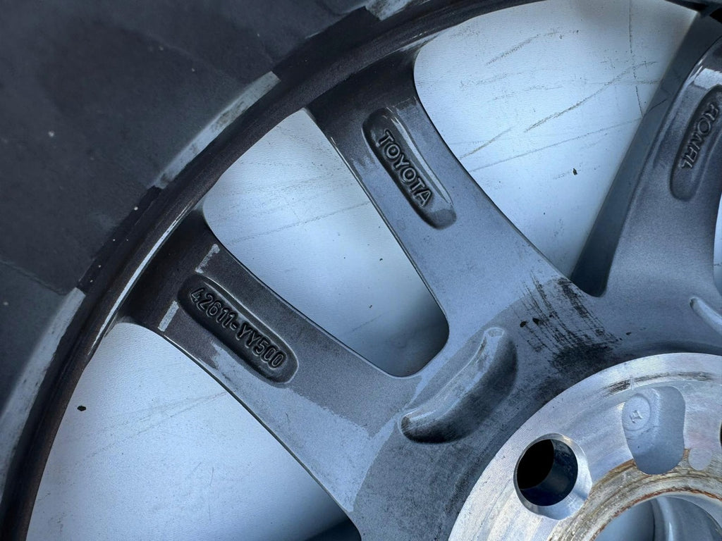 1x Alufelge 16 Zoll 6.5" 5x114.3 45ET Glanz Silber 42611-YY500 Mg Auris