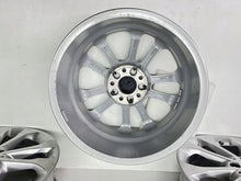 Load image into Gallery viewer, 4x Alufelge 17 Zoll 6.5" 5x112 38ET Glanz Silber A1564011700 Mercedes-Benz Gla FEL3715964655iy
