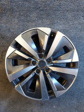 Load image into Gallery viewer, 1x Alufelge 18 Zoll 7.5" 5x108 40ET Glanz Grau 57H601025K Mg Rim Wheel FEL8270321136xi
