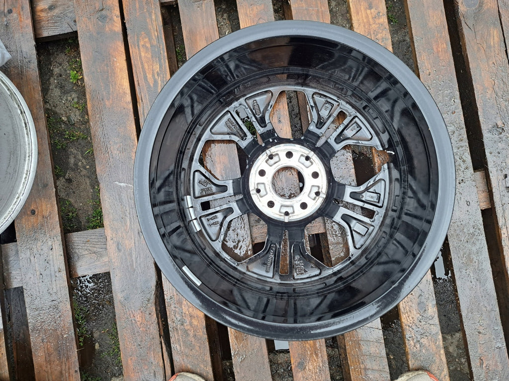 1x Alufelge 18 Zoll 7.5" 5x112 53ET Glanz Schwarz A2474012900 Mercedes-Benz FEL6538919896eu
