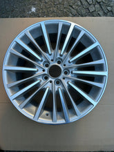 Load image into Gallery viewer, 1x Alufelge 19 Zoll 9.0" 5x120 44ET Glanz Silber 6857670 BMW F06 F10 Rim Wheel FEL5157661839wd