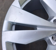 Laden Sie das Bild in den Galerie-Viewer, 1x Alufelge 19 Zoll 8.0" 5x112 45ET Glanz Grau Mg Arteon Rim Wheel FEL2008337099ug