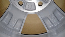 Laden Sie das Bild in den Galerie-Viewer, 1x Alufelge 16 Zoll 7.0&quot; 5x112 45ET Glanz Silber 5L0601025E Skoda Yeti Rim Wheel