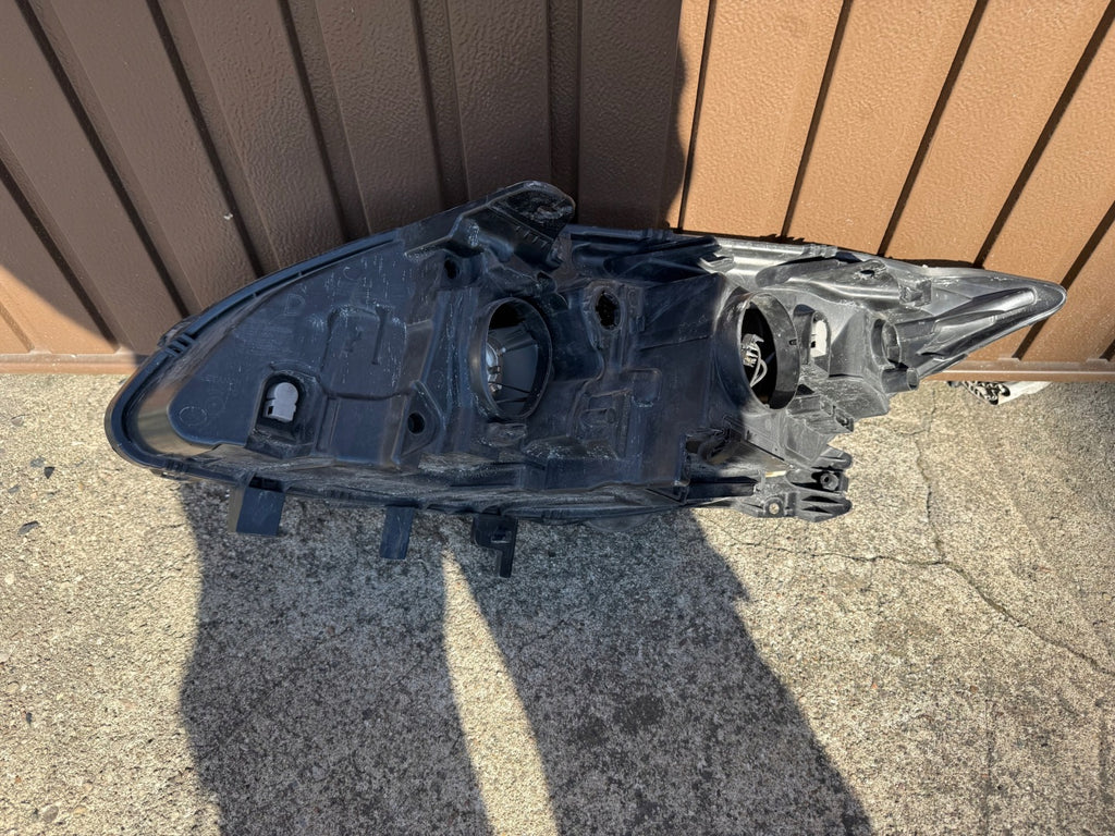 Frontscheinwerfer Renault Laguna III 260100033R 89901833 Rechts Headlight SCH3995733851lk