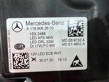Laden Sie das Bild in den Galerie-Viewer, Frontscheinwerfer Mercedes-Benz Cla NKO3136 Rechts Scheinwerfer Headlight SCH3074723519qx