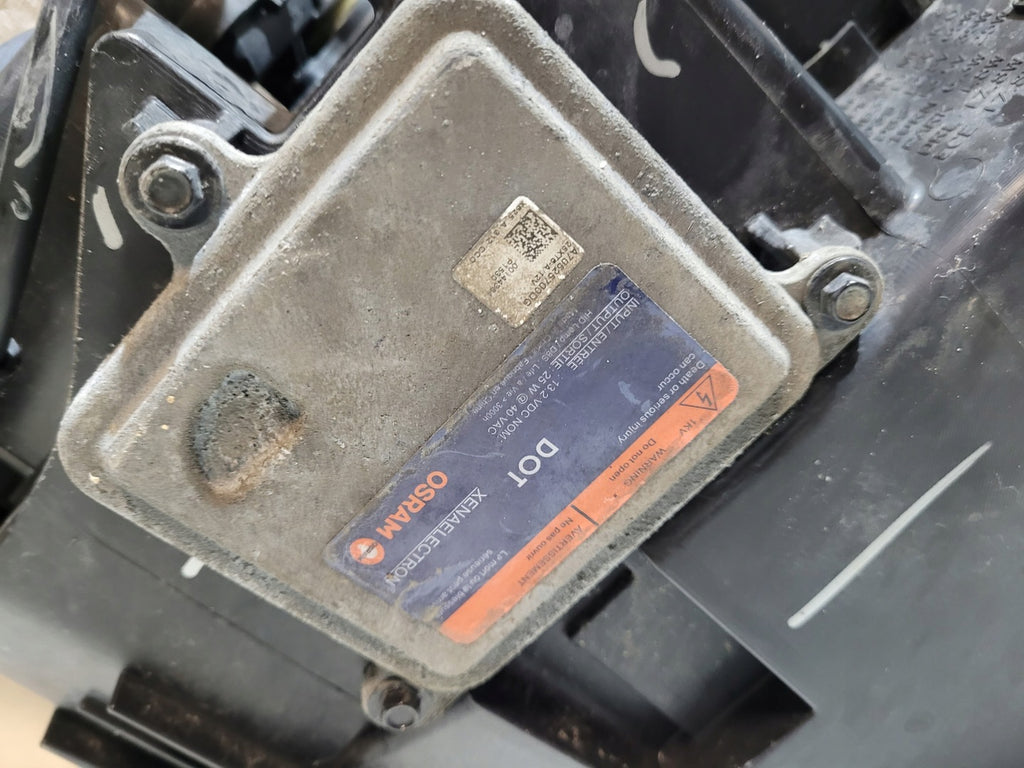 Frontscheinwerfer Tesla S 101222400C Links Scheinwerfer Headlight