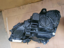 Laden Sie das Bild in den Galerie-Viewer, Frontscheinwerfer Mercedes-Benz W212 A2128205861 Xenon Rechts oder Links SCH1397166483sd
