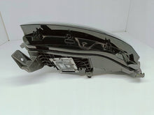 Load image into Gallery viewer, Frontscheinwerfer Renault Megane E-Tech 260606256R Links Scheinwerfer Headlight SCH9680078476sx