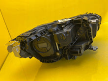Laden Sie das Bild in den Galerie-Viewer, Frontscheinwerfer Mercedes-Benz Cla A1749062602 LED Rechts Headlight SCH4183595568tl