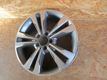 Laden Sie das Bild in den Galerie-Viewer, 1x Alufelge 18 Zoll 8.0&quot; 5x112 45ET A2074012902 Mercedes-Benz C207 Rim Wheel