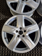 Load image into Gallery viewer, 1x Alufelge 18 Zoll 7.0" 5x112 38ET Glanz Silber 4G9601025C Audi A6 Rim Wheel FEL2986992344fh
