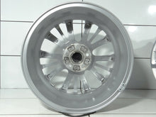 Laden Sie das Bild in den Galerie-Viewer, 4x Alufelge 18 Zoll 8.0" 5x112 30ET Glanz Silber 6867339 BMW G32 G11 G12 FEL1433204630si