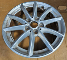 Laden Sie das Bild in den Galerie-Viewer, 1x Alufelge 16 Zoll 7.0" 5x112 52ET 6855080 BMW 2 Active Tourer F45 Rim Wheel FEL7468465084il