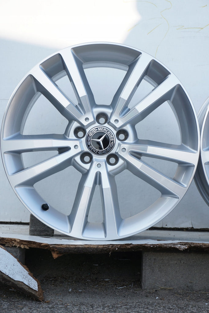 4x Alufelge 18 Zoll 8.0" 5x112 45ET Glanz Silber A2074011102 Mercedes-Benz FEL5671104675va