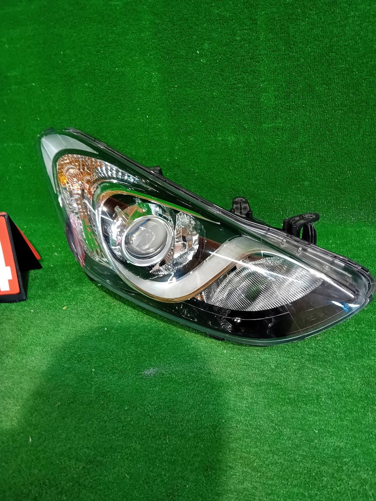 Frontscheinwerfer Hyundai I30 92102-A6060 Rechts Scheinwerfer Headlight SCH4037027370ws
