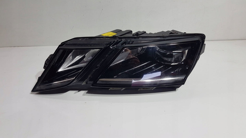 Frontscheinwerfer Skoda Octavia III 5E1941015D Links Scheinwerfer Headlight SCH2616070306lt