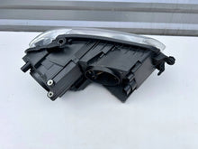 Laden Sie das Bild in den Galerie-Viewer, Frontscheinwerfer VW Touran 1t1 1T1941751A 0301233281 Xenon Links Headlight