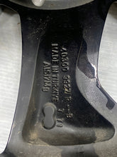 Laden Sie das Bild in den Galerie-Viewer, 1x Alufelge 16 Zoll 6.5&quot; 4x100 403009007R Renault Clio IV Captur Rim Wheel