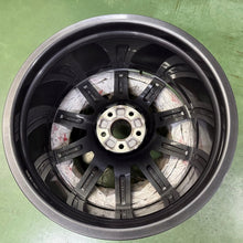 Load image into Gallery viewer, 1x Alufelge 20 Zoll 9.0" 5x112 33ET Glanz Graphit 4M0601025AD Audi Mg Rim Wheel FEL7108224481kx