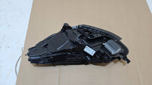 Laden Sie das Bild in den Galerie-Viewer, Frontscheinwerfer Tesla Model 3 151495300E Rechts Scheinwerfer Headlight SCH7649758725ib