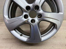 Laden Sie das Bild in den Galerie-Viewer, 1x Alufelge 17 Zoll 5x110 Opel Astra J Rim Wheel FEL5217941135dm