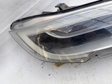 Laden Sie das Bild in den Galerie-Viewer, Frontscheinwerfer Tesla Model S 106504600 LED Rechts Scheinwerfer Headlight