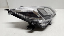Laden Sie das Bild in den Galerie-Viewer, Frontscheinwerfer Mitsubishi Space Star W5335 Rechts Scheinwerfer Headlight