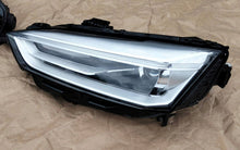 Load image into Gallery viewer, Frontscheinwerfer Audi A5 8W6941006C 8W6941005C Ein Satz Scheinwerfer Headlight SCH2480485496nv