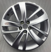 Load image into Gallery viewer, 1x Alufelge 18 Zoll 7.5" 5x115 42ET Glanz Silber 13367275 Opel Astra J Zafira C FEL6198867196jv