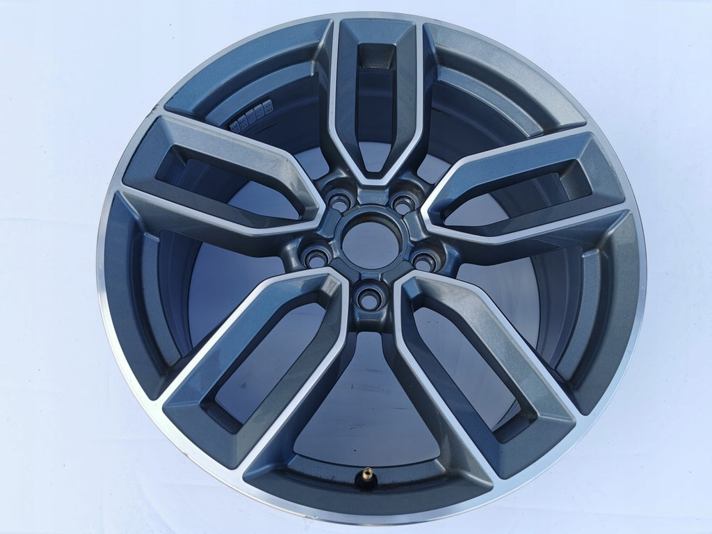 1x Alufelge 18 Zoll 7.5" 5x112 51ET Glanz Graphit 8V0601025M Audi A3 Mg