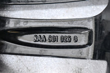 Load image into Gallery viewer, 1x Alufelge 17 Zoll 7.5" 5x112 47ET Glanz Silber 3AA601025G VW Passat Rim Wheel FEL4115686455ti