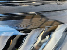 Laden Sie das Bild in den Galerie-Viewer, Frontscheinwerfer Peugeot 2008 II 208 9841642080 L61578901125 Links Headlight