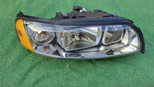 Load image into Gallery viewer, Frontscheinwerfer Volvo Xc70 V70 30698836 LED Rechts Scheinwerfer Headlight