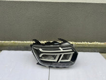Load image into Gallery viewer, Frontscheinwerfer Dacia Duster 260106194R LED Rechts Scheinwerfer Headlight