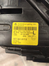 Laden Sie das Bild in den Galerie-Viewer, Frontscheinwerfer Skoda Octavia III 5E1941017E Links Scheinwerfer Headlight SCH8673613341mh