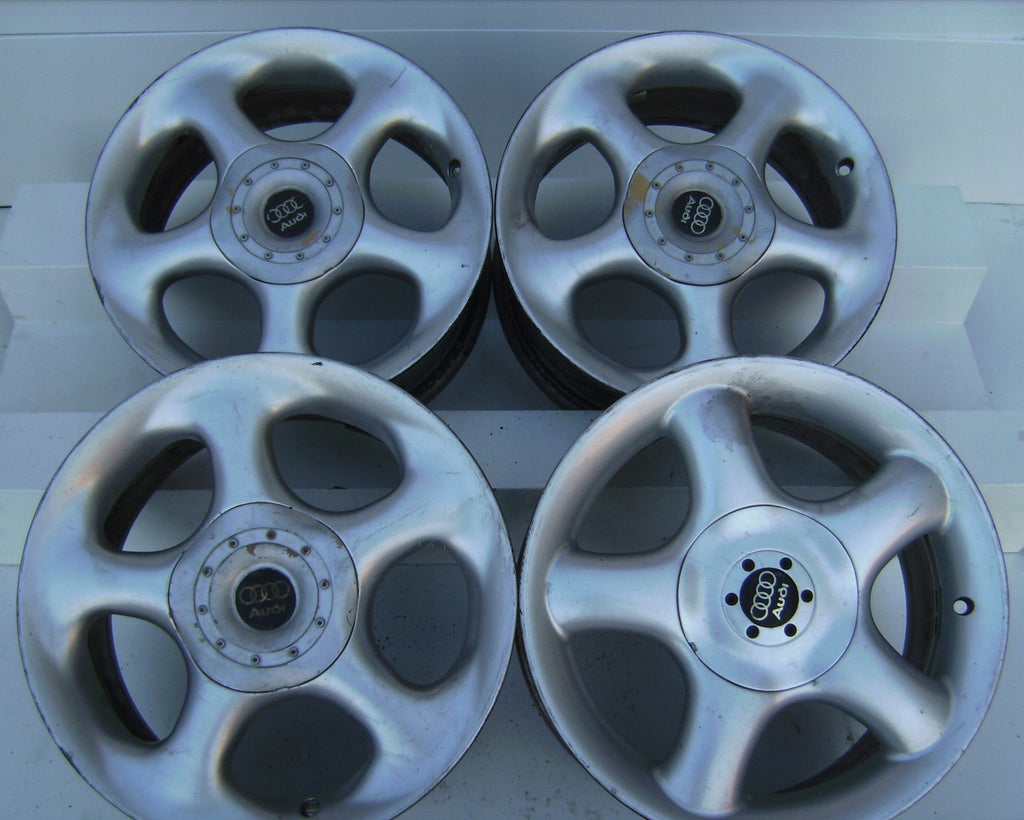 4x Alufelge 15 Zoll 7.0" 5x112 38ET Matt Silber Audi Rim Wheel