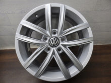 Laden Sie das Bild in den Galerie-Viewer, 4x Alufelge 16 Zoll 6.5" 5x112 46ET Glanz Silber 5G0601025 VW Golf Vii Rim Wheel FEL9937215229ld