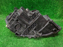 Laden Sie das Bild in den Galerie-Viewer, Frontscheinwerfer Mercedes-Benz W176 A1768203961 Links Scheinwerfer Headlight SCH1005850505wr