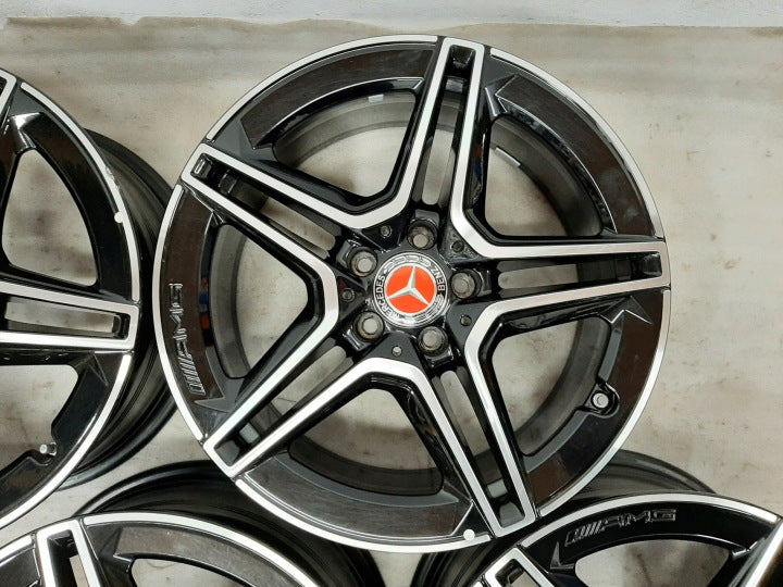4x Alufelge 18 Zoll 8.0" 5x112 40ET Glanz Schwarz A1774014000 Mercedes-Benz W177 FEL1371558880ql