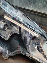 Laden Sie das Bild in den Galerie-Viewer, Frontscheinwerfer Mitsubishi Space Star Rechts Scheinwerfer Headlight