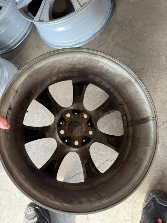 4x Alufelge 16 Zoll 6.5" 5x114.3 40ET Silber RCD10-656 Nissan Rim Wheel FEL8703402587ik